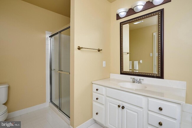 Building Photo - 138 Whispering Oaks Dr