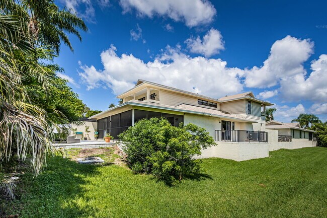 Building Photo - 123 Colony S Dr