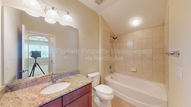 Building Photo - 4786 Yacht Ct