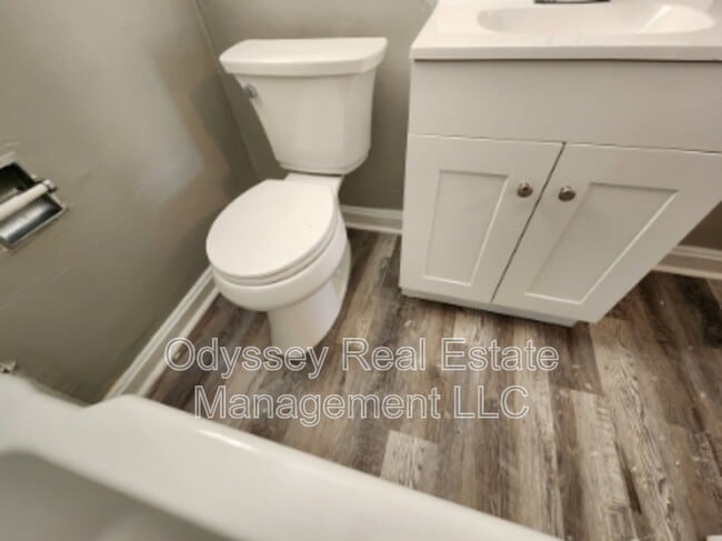 Building Photo - 4006 Arctic Ave