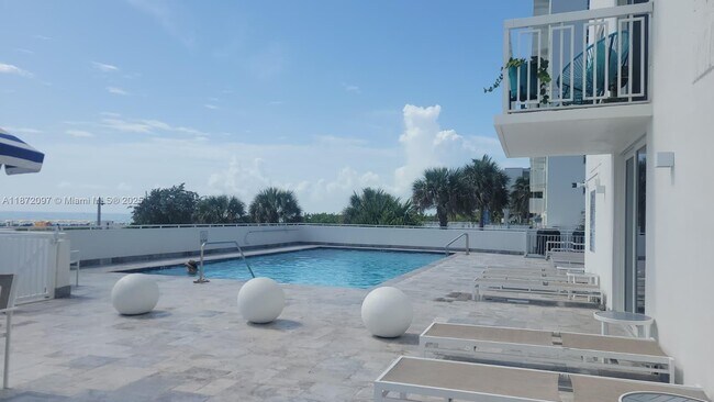 Building Photo - 401 Ocean Dr