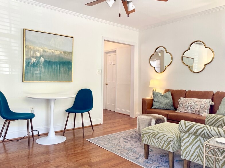 217 - 215 W Taylor St