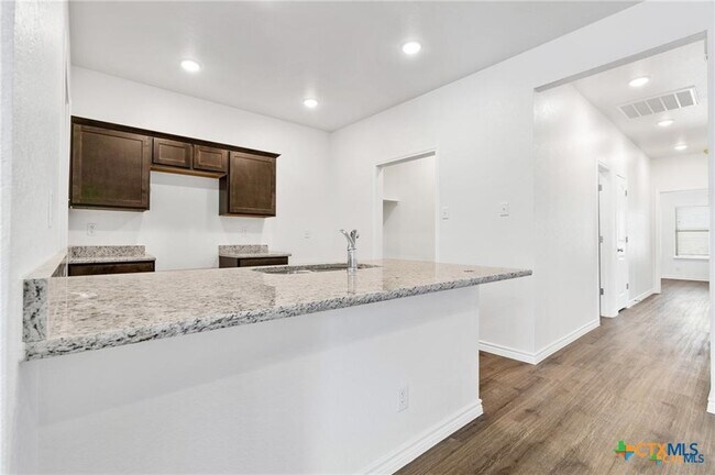 Building Photo - 3509 Abraham Dr