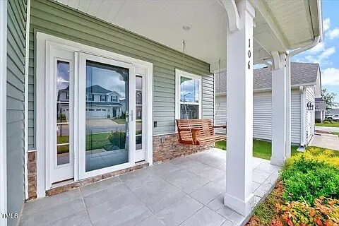 Building Photo - Room in House on Boomer St