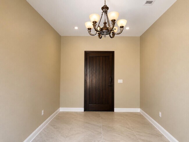 Building Photo - 3035 Arroyo Seco