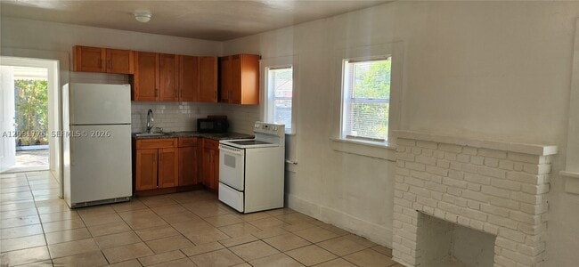 Building Photo - 944 NW 81st St.