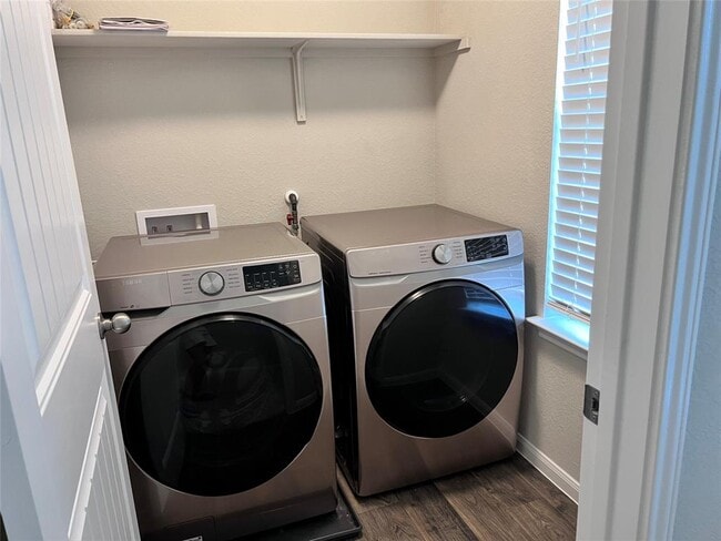 Building Photo - 10604 Tildon Ave