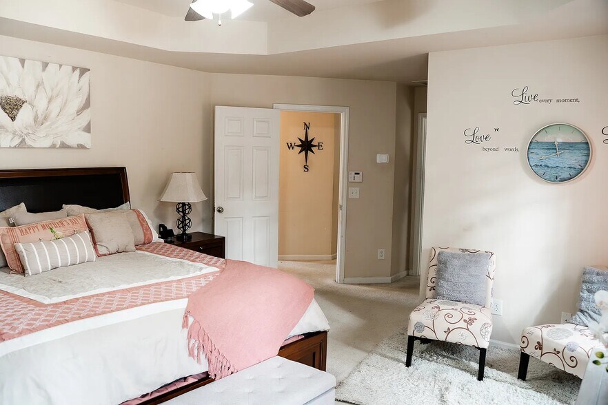 Building Photo - 4433 Pond Edge Rd