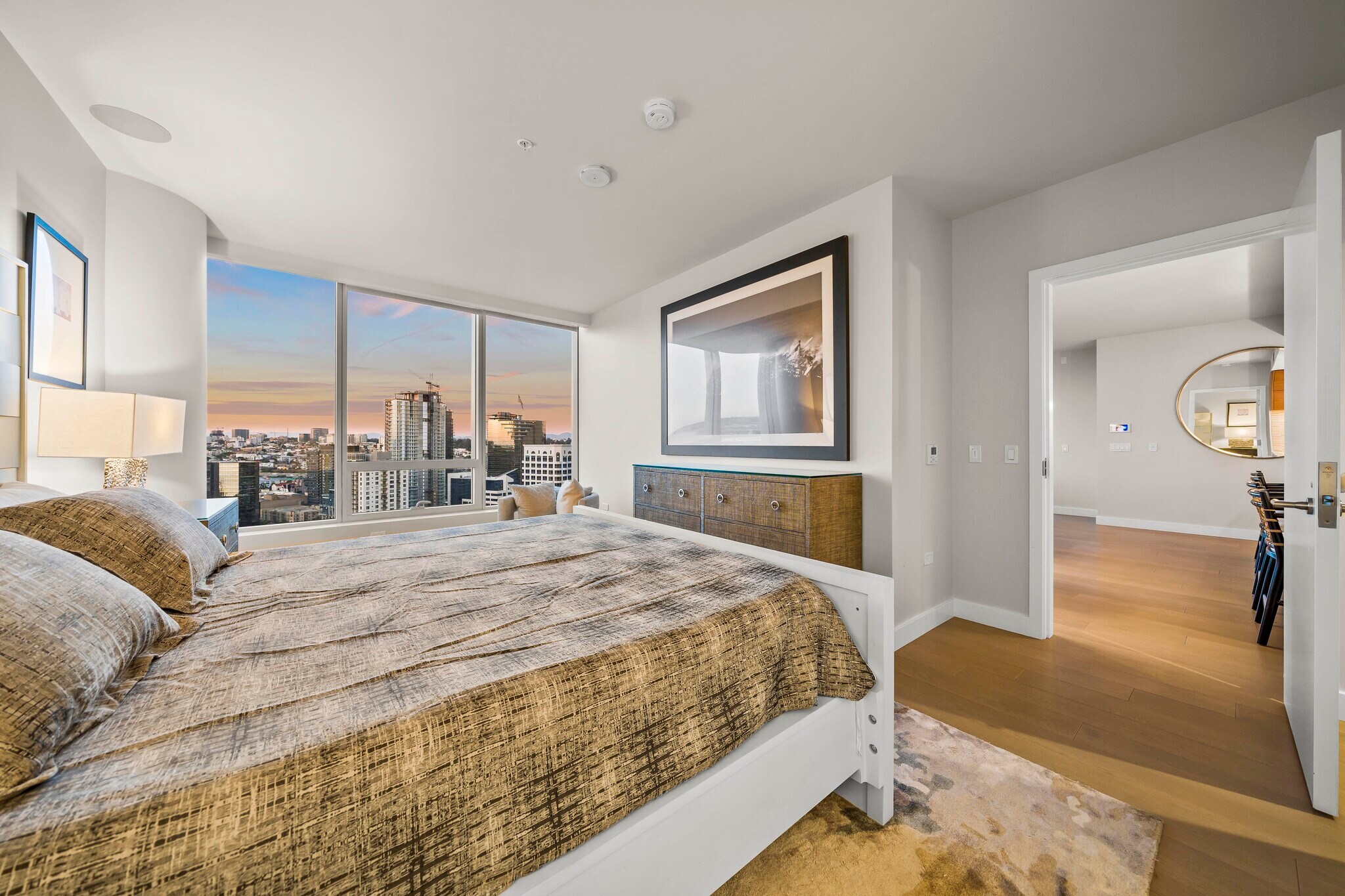 Building Photo - 888 W E St