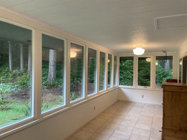 Building Photo - Single Level Home in Langley!