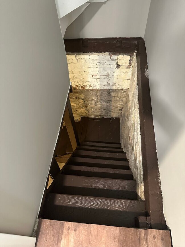Building Photo - 32-34 Spruce Street