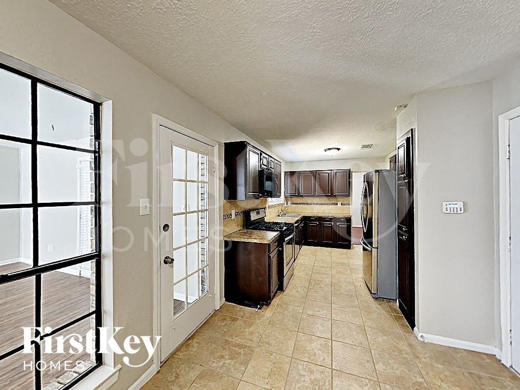 Building Photo - 75 N Pathfinders Cir