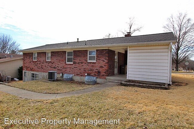 Building Photo - 3 br, 1.5 bath House - 1836 Westwood