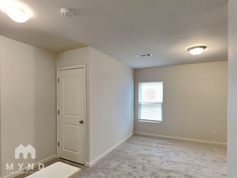 Building Photo - 344 Freeman Cir