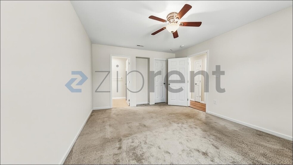 Building Photo - 5200 Heins Rd NE