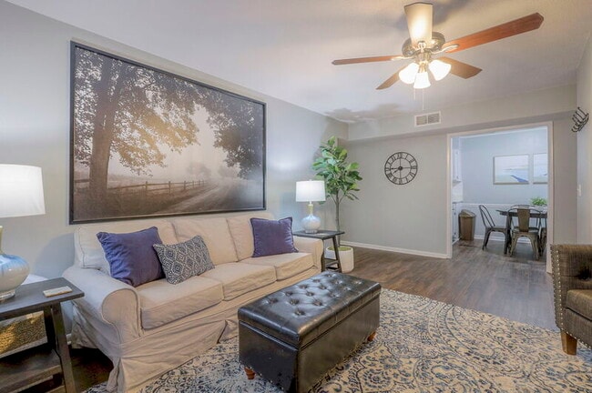 Building Photo - 8327 Lowell Ave