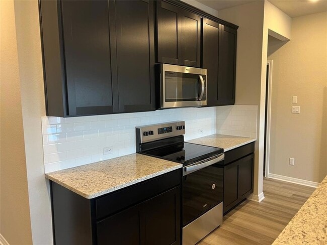 Building Photo - 1850 Settlers Glen Dr