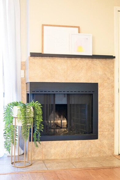 Building Photo - 7009 E Acoma Dr