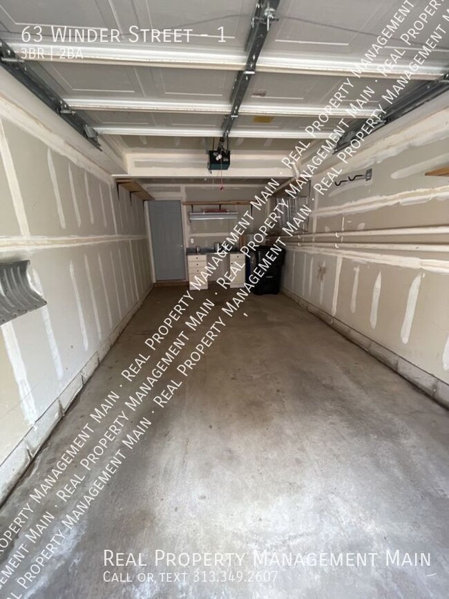 Building Photo - 63 Winder St