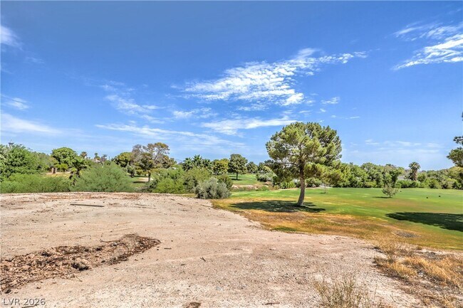 Building Photo - 1926 Papago Ln