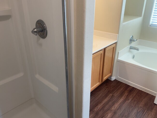 Building Photo - 1804 Sierra Norte Loop NE