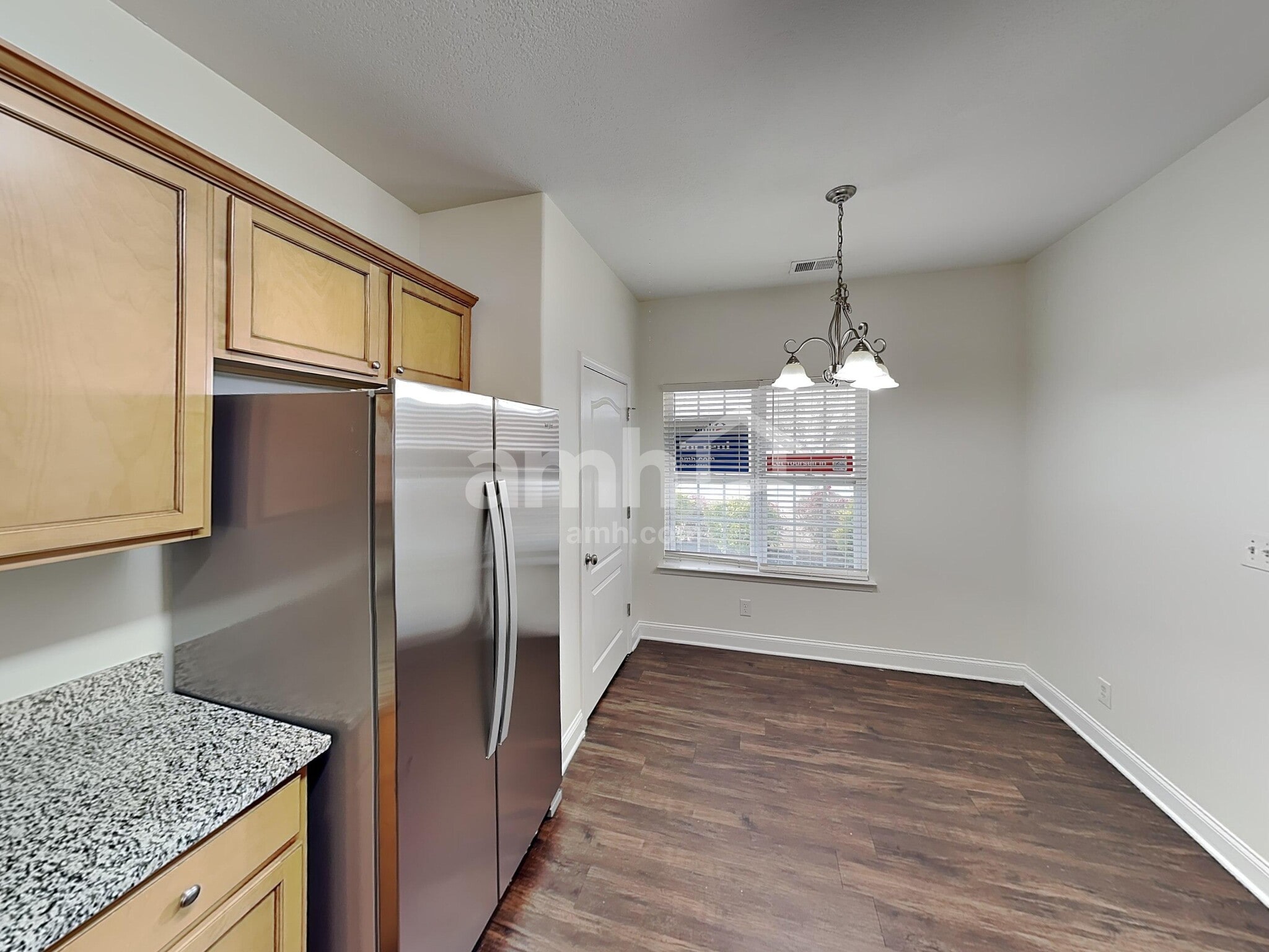 Building Photo - 1684 Woods Ln