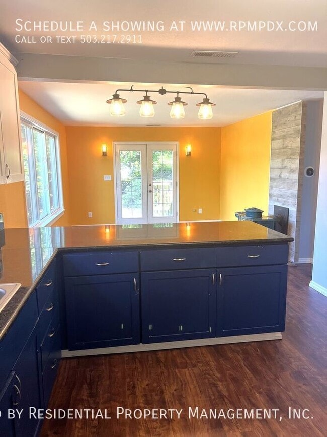Building Photo - 4512 SW Fairvale Ct