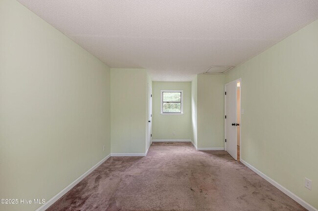 Building Photo - 1100 Audrey Ct