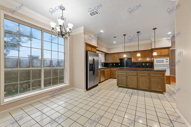 Building Photo - 3211 Wessex Cir