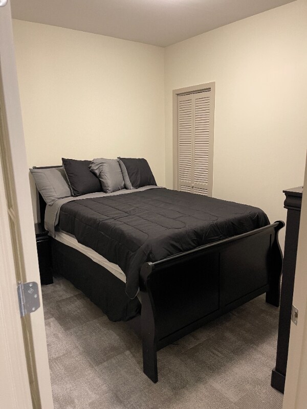 Building Photo - 1417 W9th St