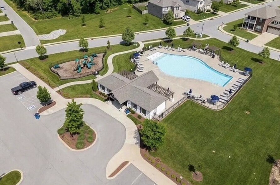 Building Photo - 836 Chalkstone Ln
