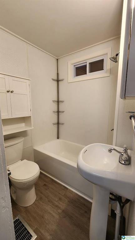 Building Photo - 262 Broad St