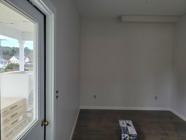 Building Photo - 17 Canaan St