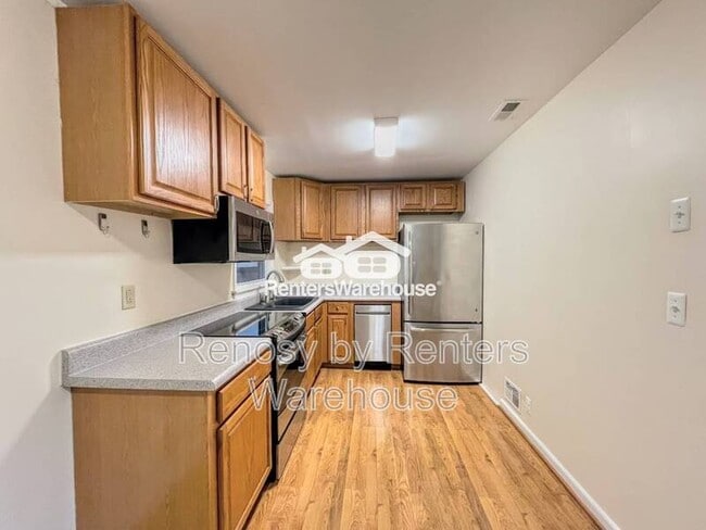 Building Photo - 528 Plantation Dr