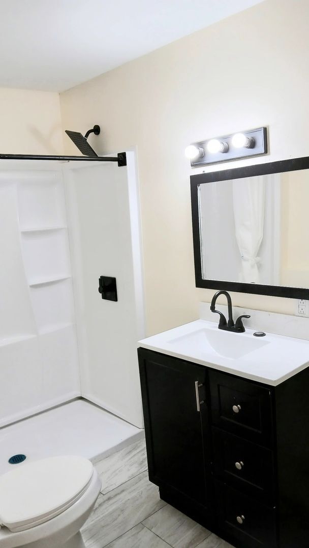 Building Photo - 408 Bowen Ave