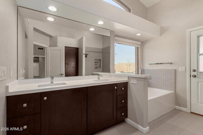 Building Photo - 20016 N 65th Dr