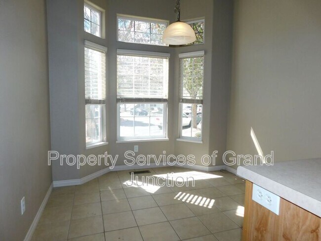 Building Photo - 785 Glen Ct