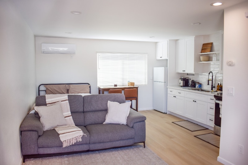 Building Photo - 4718 W Ave L 6