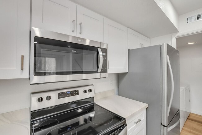 Building Photo - Beautiful Mesa Rental!