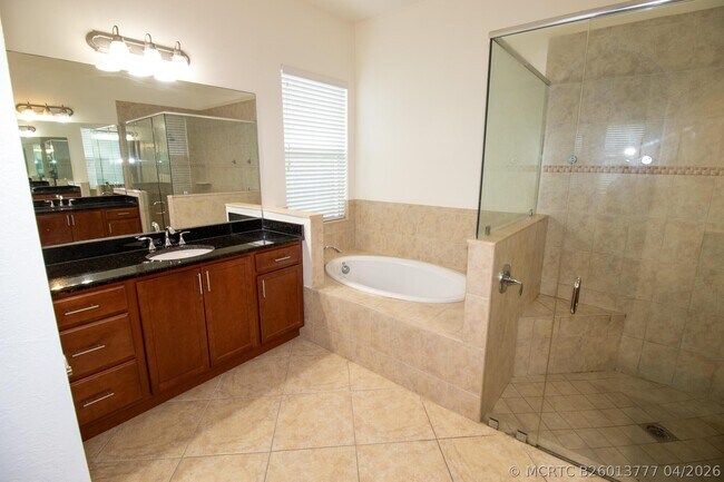 Building Photo - 8253 NW 118th Way