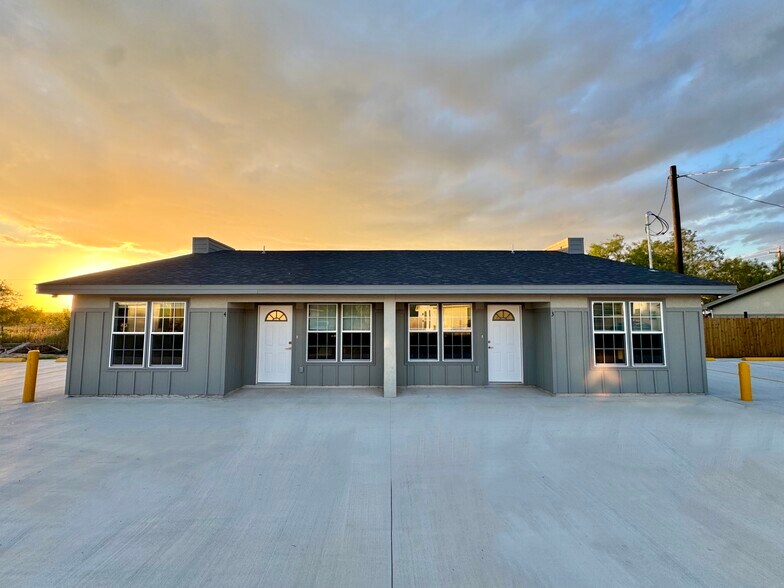 Building Photo - 97 N County Rd 253