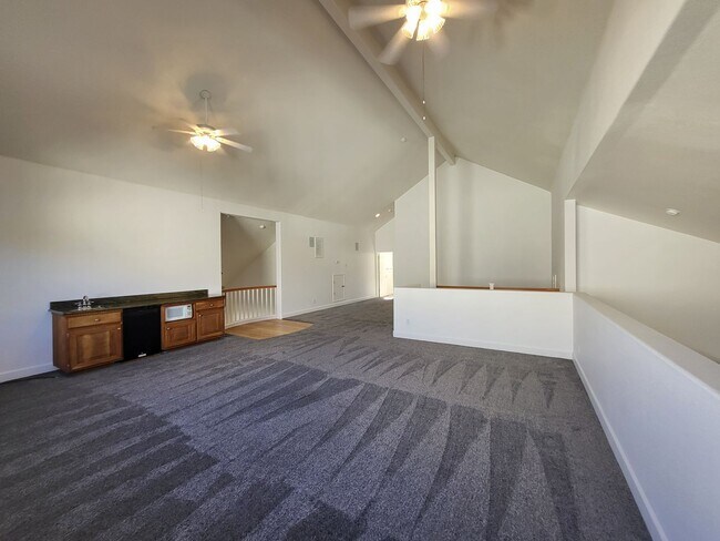 Building Photo - 3300 Dog Leg Dr