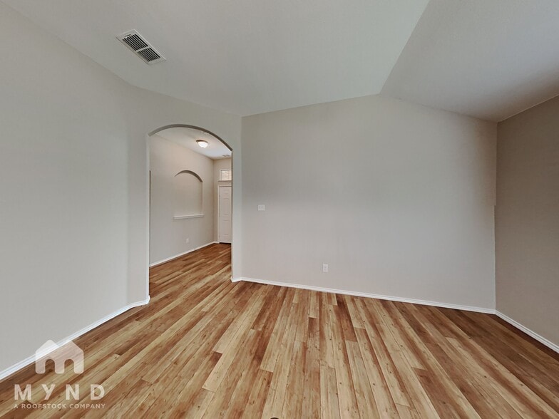 Building Photo - 482 Stuart Ln