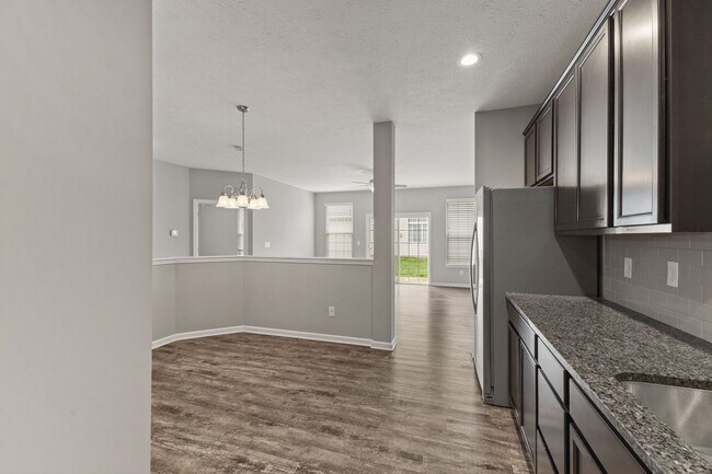 Building Photo - 2-Bed, 2-Bath Beautiful Home Available Now!