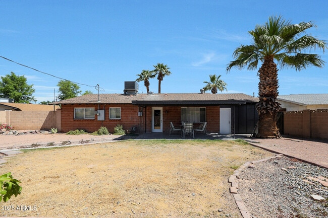 Building Photo - 8507 E Mariposa Dr