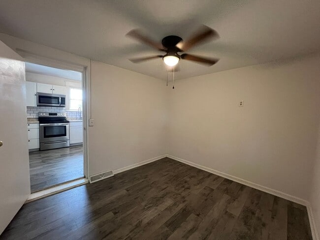 Building Photo - 1416 Morningside St SE