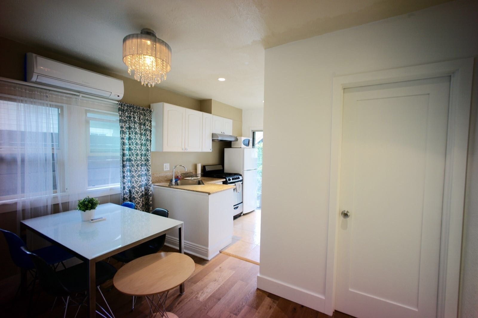 Building Photo - 6726 Leland Way