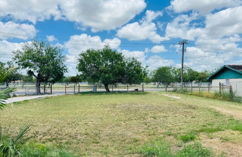 Building Photo - 1213 S Veterans Blvd