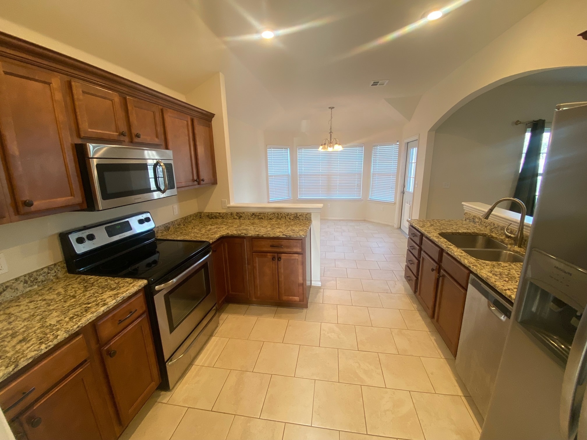Building Photo - 3609 Scarlet Ln