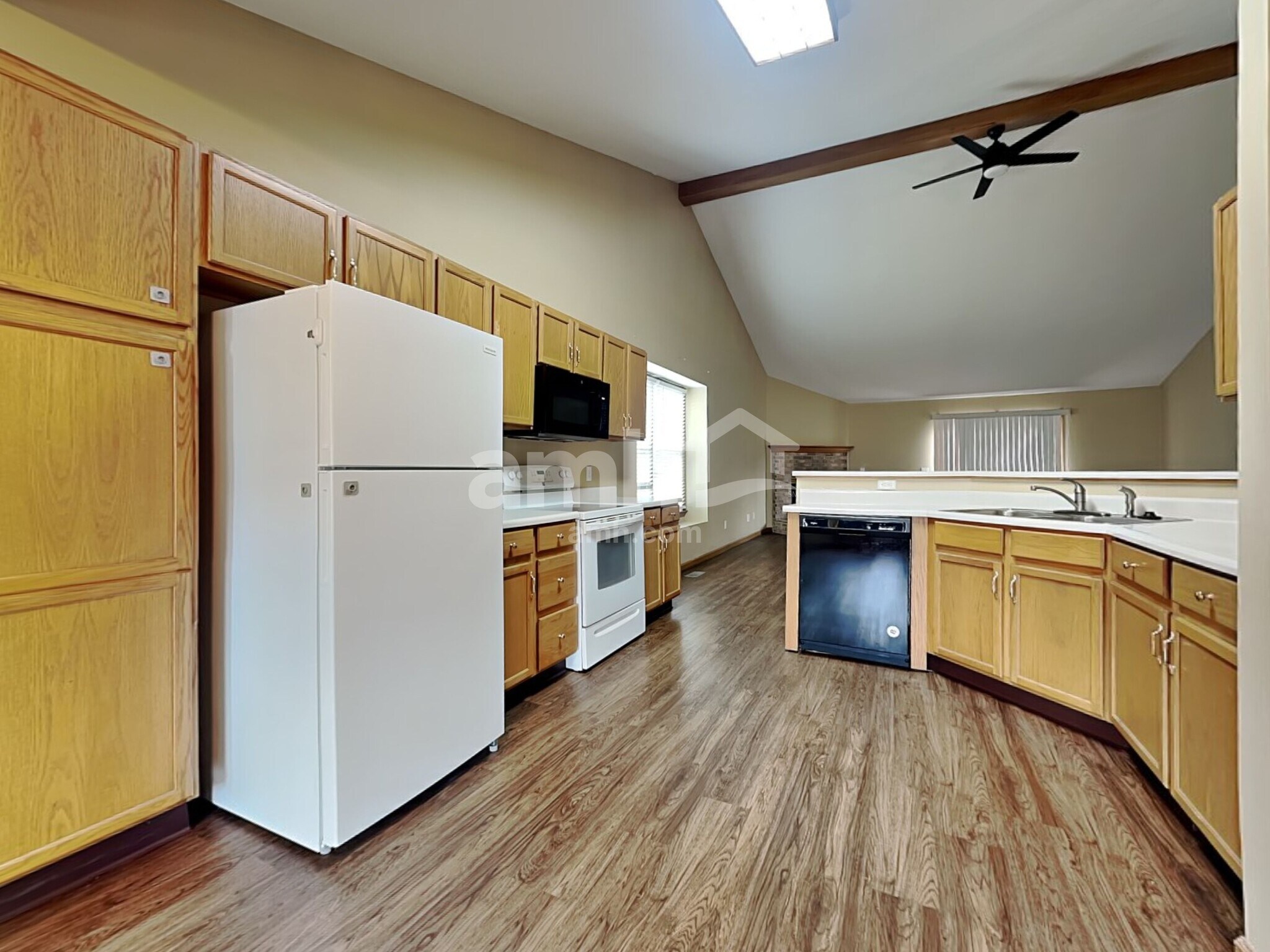 Building Photo - 1052 Windsor Crossing